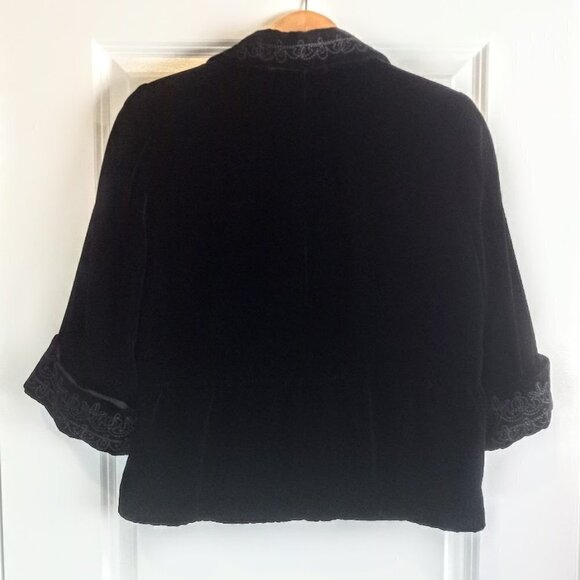 Tahari Black Silk Embroidered Velvet Jacket - Picture 2 of 8